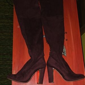 Chic Burgundy Suede Knee-High Boots